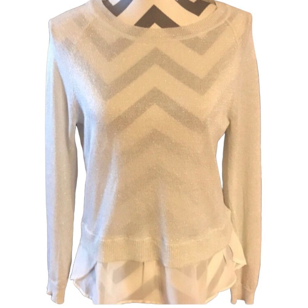 a.n.a. Sparkling Top Size Small Silver/White EUC